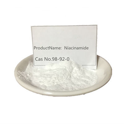 La vitamina soluble en agua B3 Niacinamide de CAS 98-92-0 se pulveriza para el aligeramiento de la piel